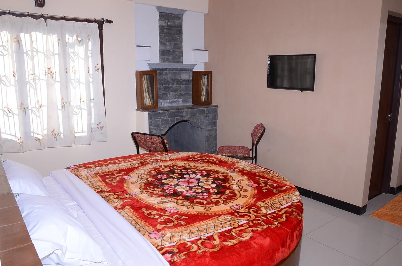 Готель Ezhil Residency Кодайканал Екстер'єр фото