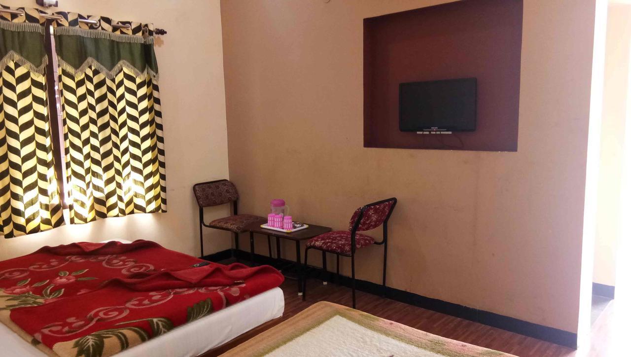 Готель Ezhil Residency Кодайканал Екстер'єр фото