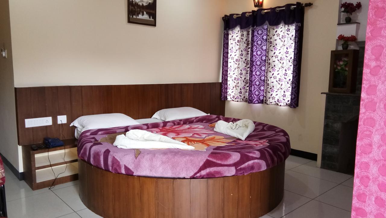 Готель Ezhil Residency Кодайканал Екстер'єр фото
