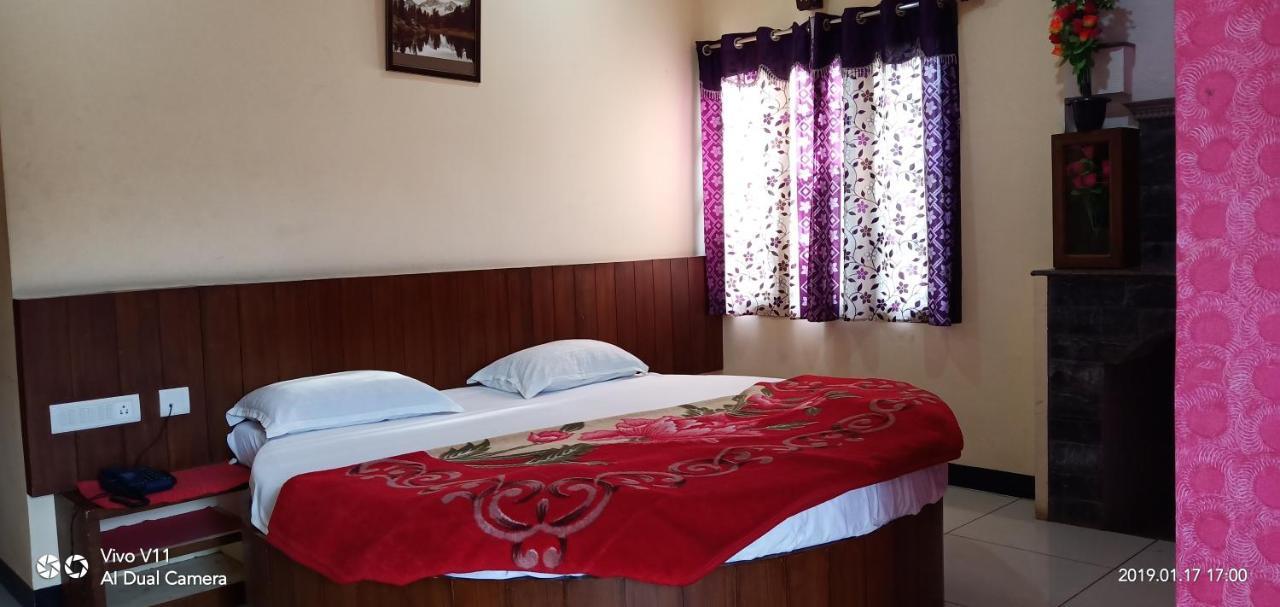Готель Ezhil Residency Кодайканал Екстер'єр фото